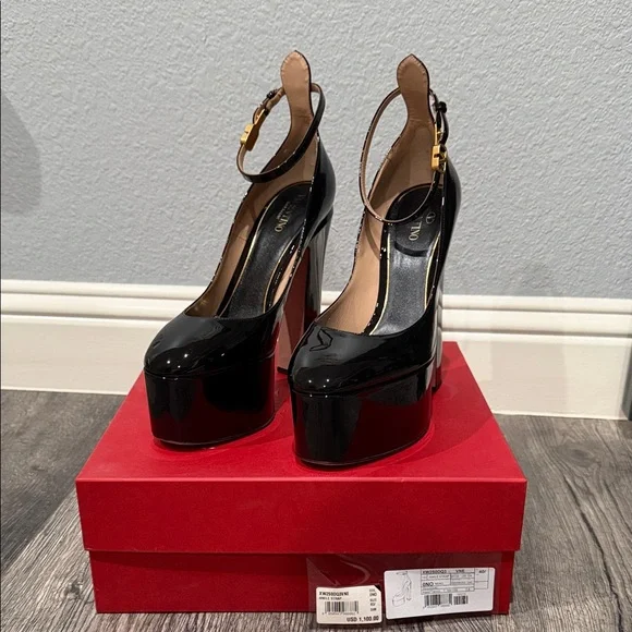 Valentino Garavani Black Platform Heels - Picture 1 of 7